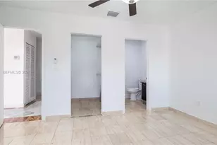 4390 W 12th Ln, Hialeah, FL 33012 - Photo 17