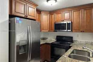 824 Summit Lake, West Palm Beach, FL 33406 - Photo 3
