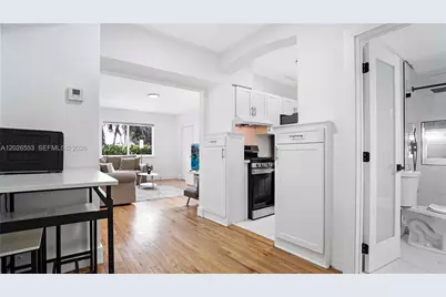 815 W 39, Miami Beach, FL 33140 - Photo 21