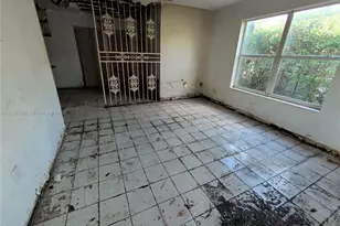 820 Curtiss Dr, Opa-Locka, FL 33054 - Photo 9