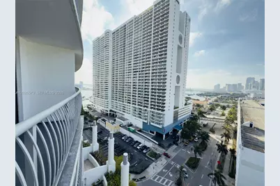 1750 N Bayshore Dr #1612, Miami, FL 33132 - Photo 3