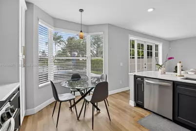 15782 NW 10th St, Pembroke Pines, FL 33028 - Photo 11