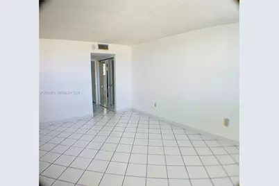 12590 NE 16th Ave #610, North Miami, FL 33161 - Photo 11