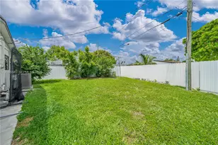 9265 Martinique Dr, Cutler Bay, FL 33189 - Photo 37