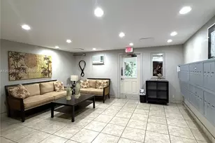 300 NE 14th Ave, Hallandale Beach, FL 33009 - Photo 19