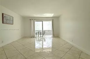 300 NE 14th Ave, Hallandale Beach, FL 33009 - Photo 7