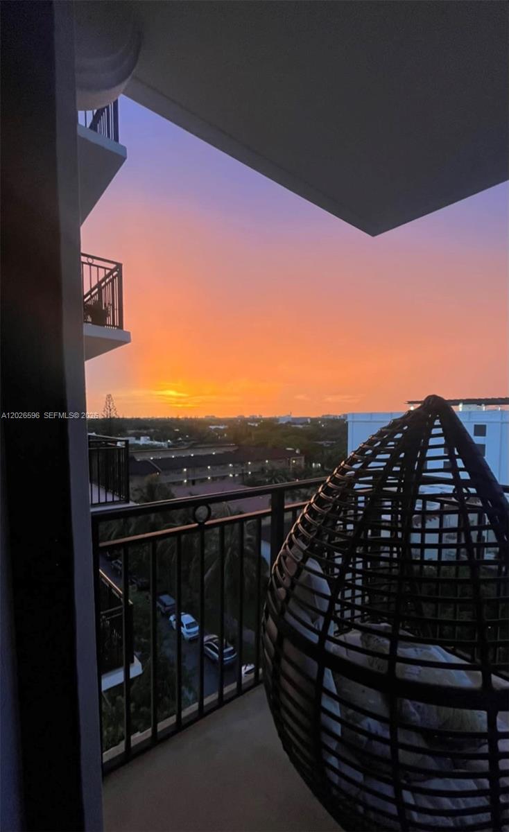1300 Ponce de Leon Blvd #702 - 1300 Ponce de Leon Blvd #702, Coral Gables, FL 33134 Luxury Property | Jose Angel Pina