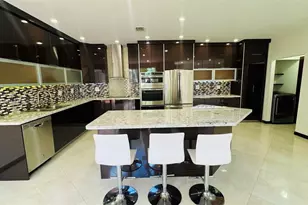 1094 Redwood St, Hollywood, FL 33019 - Photo 3