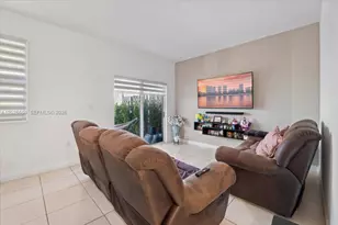 2641 SE 12th St, Homestead, FL 33035 - Photo 9