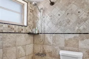 180 NE 12th Ave, Hallandale Beach, FL 33009 - Photo 13