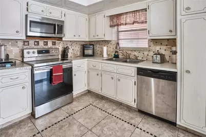 180 NE 12th Ave #18C, Hallandale Beach, FL 33009 - Photo 5