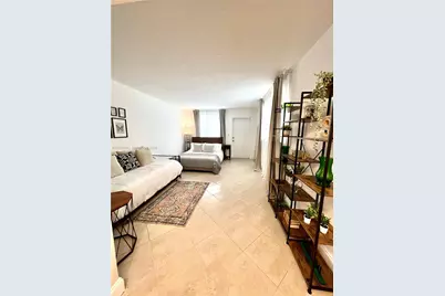 919 Michigan Ave #1, Miami Beach, FL 33139 - Photo 1