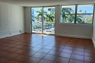 16558 NE 26th Ave, North Miami Beach, FL 33160 - Photo 7