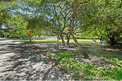 9651 SW 63rd Ct, Pinecrest, FL 33156 - Photo 17