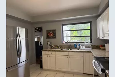 2 NE 110th St, Miami Shores, FL 33161 - Photo 7
