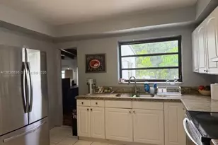 2 NE 110th St, Miami Shores, FL 33161 - Photo 7