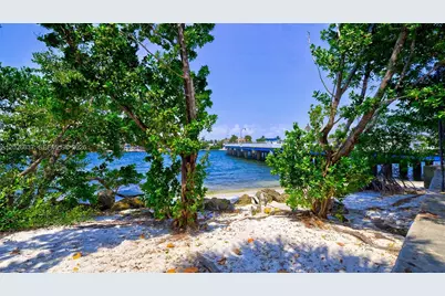 2 Grove Isle Dr #B1706, Miami, FL 33133 - Photo 33