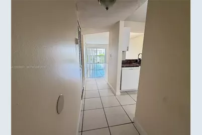 8610 N Sherman Cir #407, Miramar, FL 33025 - Photo 3