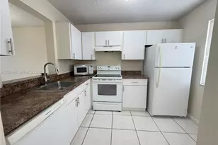 8610 N Sherman Cir, Miramar, FL 33025 - Photo 5