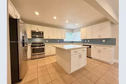 206 SE 3rd Pl, Dania Beach, FL 33004 - Photo 13