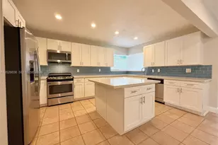 206 SE 3rd Pl, Dania Beach, FL 33004 - Photo 13