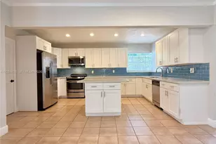 206 SE 3rd Pl, Dania Beach, FL 33004 - Photo 15