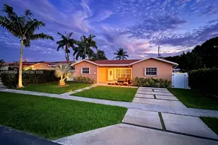 206 SE 3rd Pl, Dania Beach, FL 33004 - Photo 3