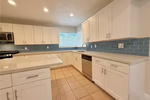 206 SE 3rd Pl, Dania Beach, FL 33004 - Photo 17