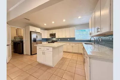 206 SE 3rd Pl, Dania Beach, FL 33004 - Photo 15