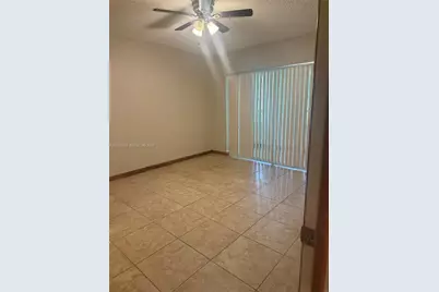 100 Ashbury Rd #104, Hollywood, FL 33024 - Photo 7