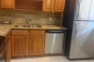 100 Ashbury Rd, Hollywood, FL 33024 - Photo 3