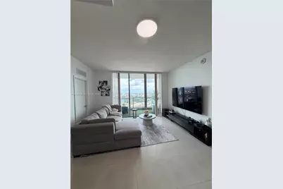 90 SW 3rd St #4006, Miami, FL 33130 - Photo 3