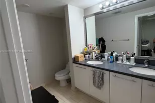 90 SW 3rd St, Miami, FL 33130 - Photo 9