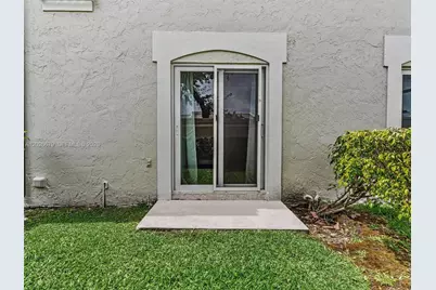 8695 NW 6th Ln #2-111, Miami, FL 33126 - Photo 25