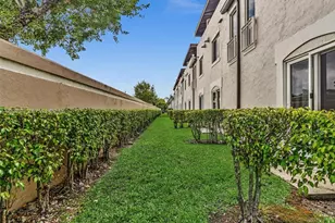 8695 NW 6th Ln, Miami, FL 33126 - Photo 23