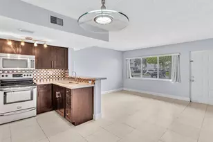 8695 NW 6th Ln, Miami, FL 33126 - Photo 7