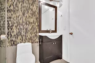 8695 NW 6th Ln, Miami, FL 33126 - Photo 15