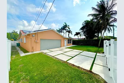 206 SE 3rd Pl, Dania Beach, FL 33004 - Photo 3