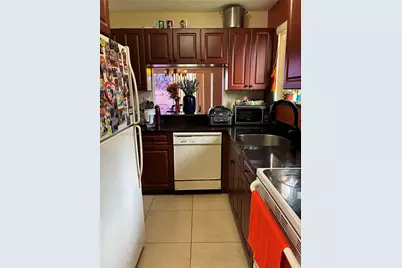 2828 NW 80th Ave, Sunrise, FL 33322 - Photo 11