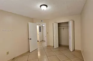 1235 NW 6th St, Miami, FL 33125 - Photo 5