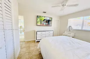 411 SW 10th Terrace, Hallandale Beach, FL 33009 - Photo 13
