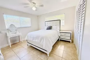 411 SW 10th Terrace, Hallandale Beach, FL 33009 - Photo 11