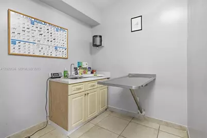 3240 NW 7th St, Miami, FL 33125 - Photo 35