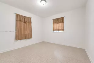 69 NW 5th St, Homestead, FL 33030 - Photo 5