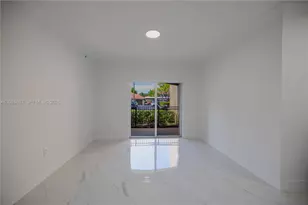11730 SW 2nd St, Pembroke Pines, FL 33025 - Photo 9