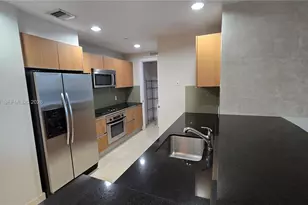 1060 Brickell Ave, Miami, FL 33131 - Photo 7