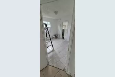610 E 6th Pl, Hialeah, FL 33010 - Photo 7