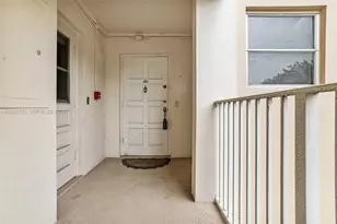 2651 S Course Dr, Pompano Beach, FL 33069 - Photo 23