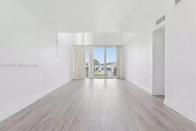 210 Fontainebleau Blvd #402, Miami, FL 33172 - Photo 13