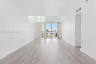 210 Fontainebleau Blvd, Miami, FL 33172 - Photo 13